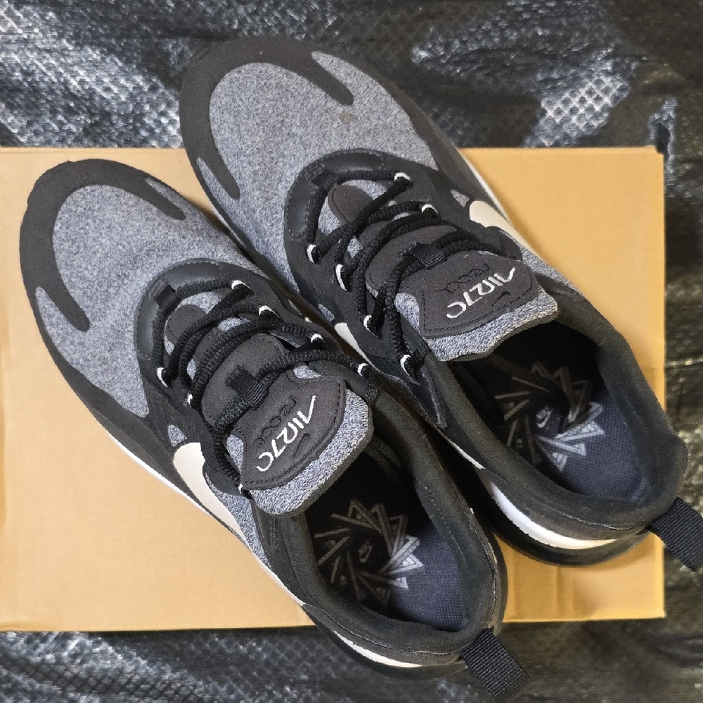 Nike Black and Gray Athletic Shoes